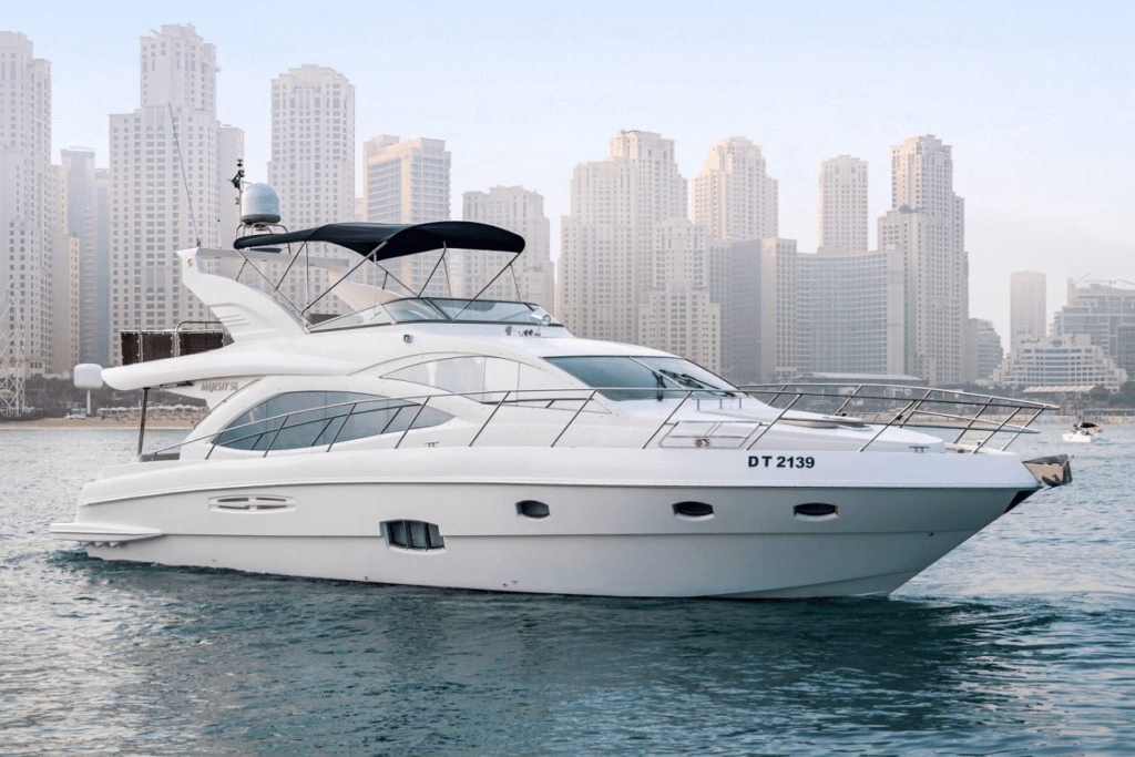 Book moon island trip package at luxury yacht in dubai