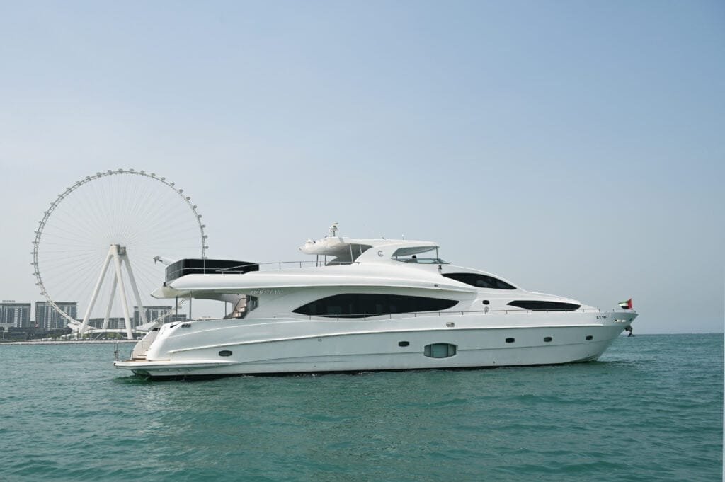 book 101FT lulu yacht in dubai