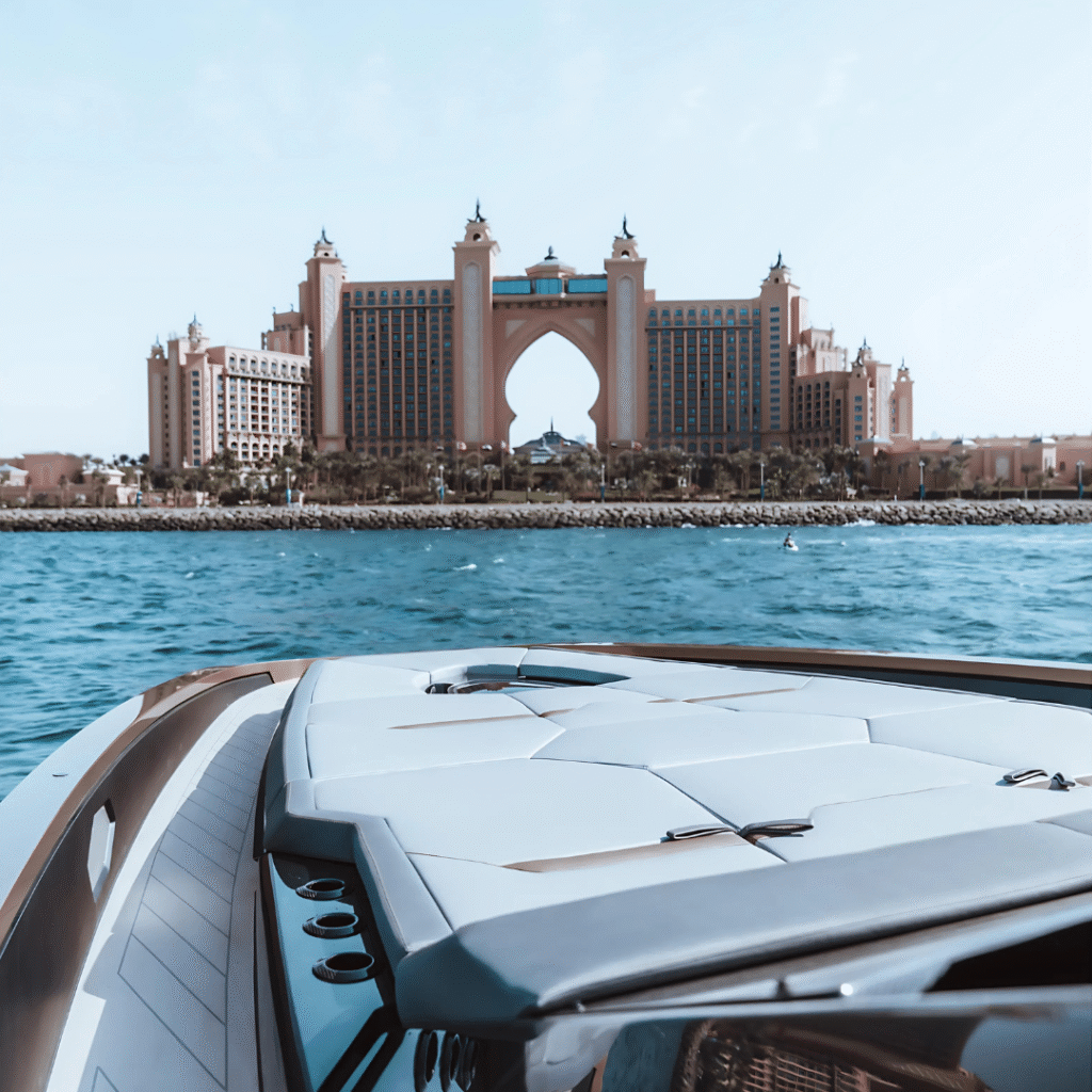 Book Luxury Yacht rental in dubai
