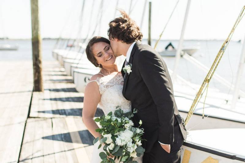 Why Dubai Marina is the Perfect Backdrop for Your Wedding Yacht Rental