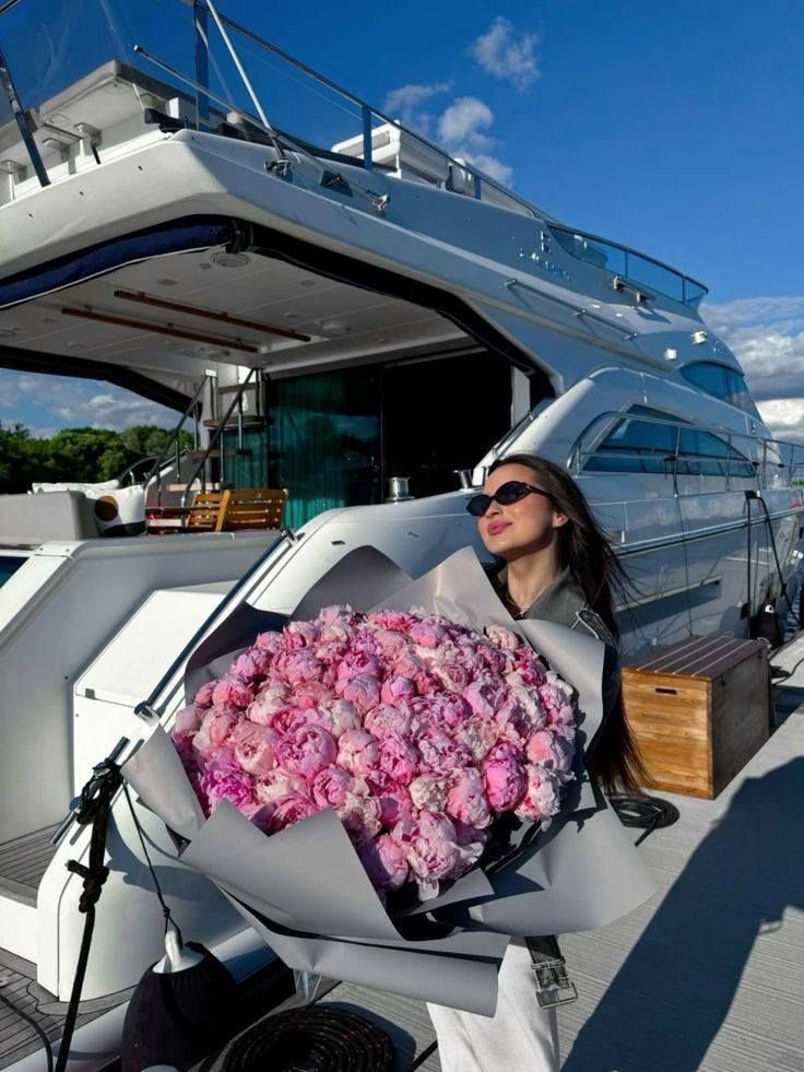 Private yacht event moments Dubai