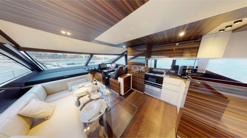 67ft Ferretti Yacht image 6