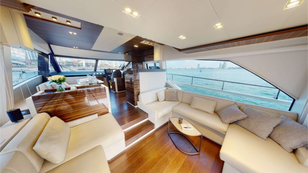 67ft Ferretti Yacht image 10