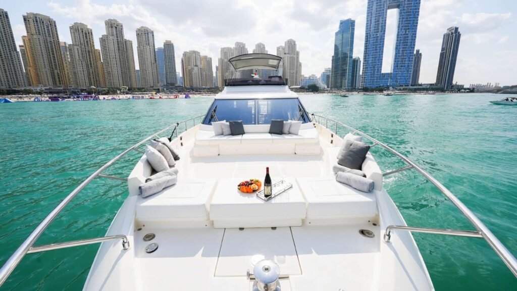 67ft Ferretti Yacht image 20