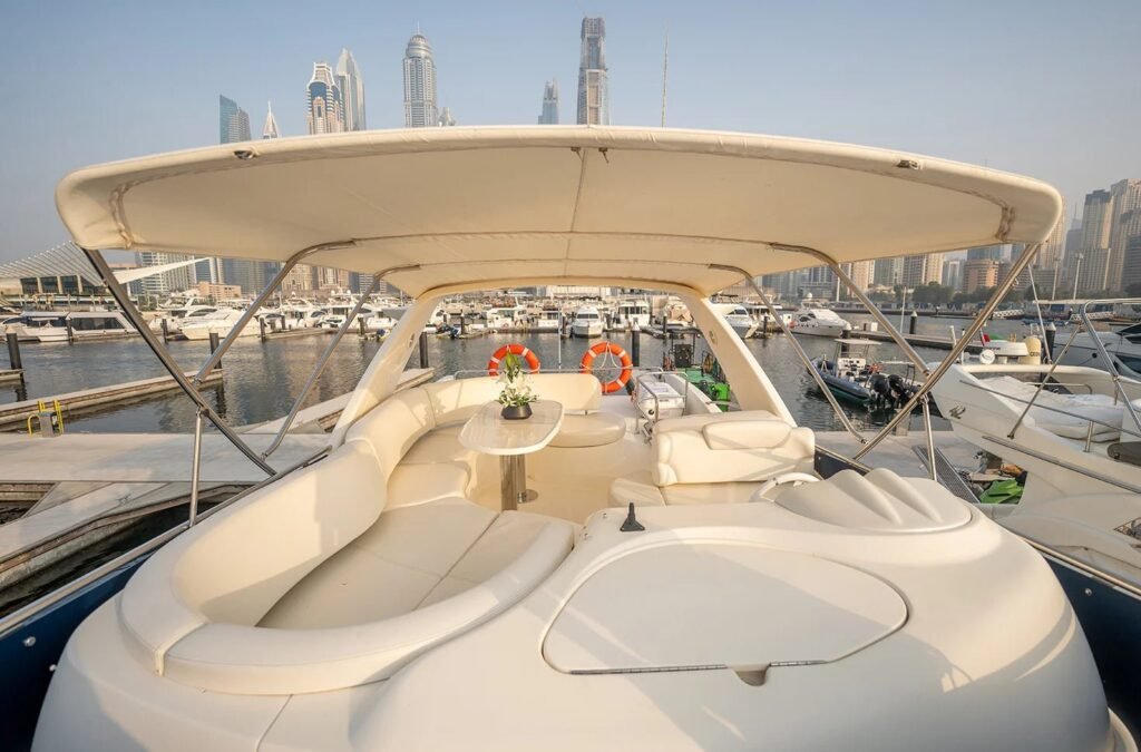50ft Azimut Yacht image 4