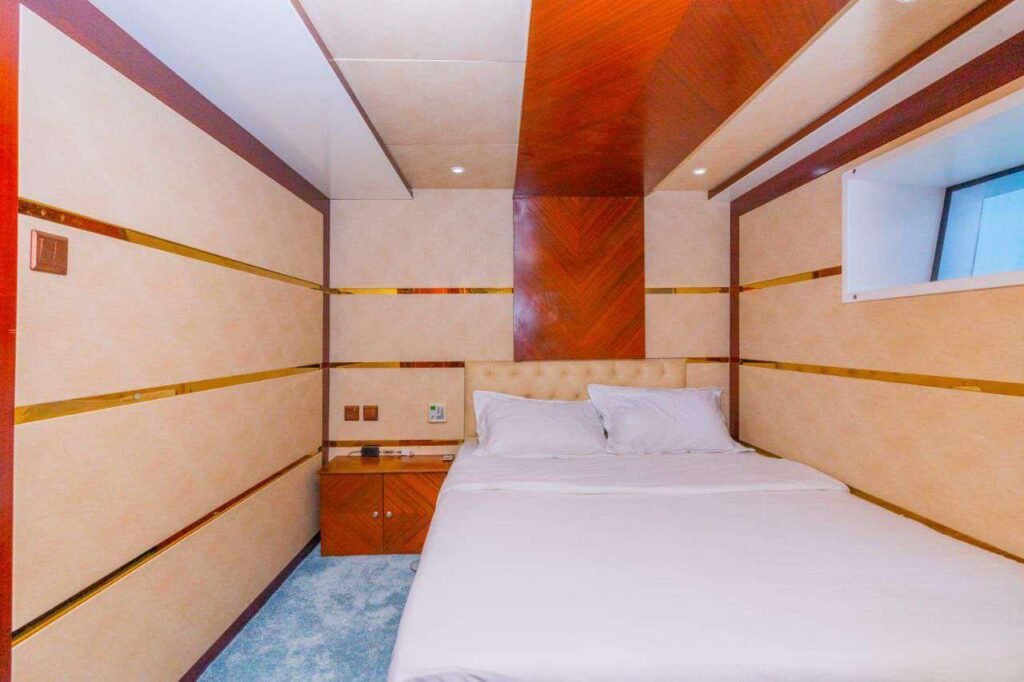 95ft Duretti Yacht image 11